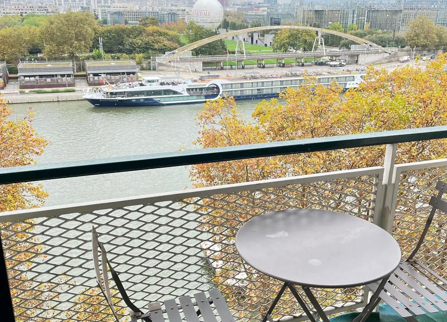 Apartment With Eiffel Tower And Seine View Bleriot París